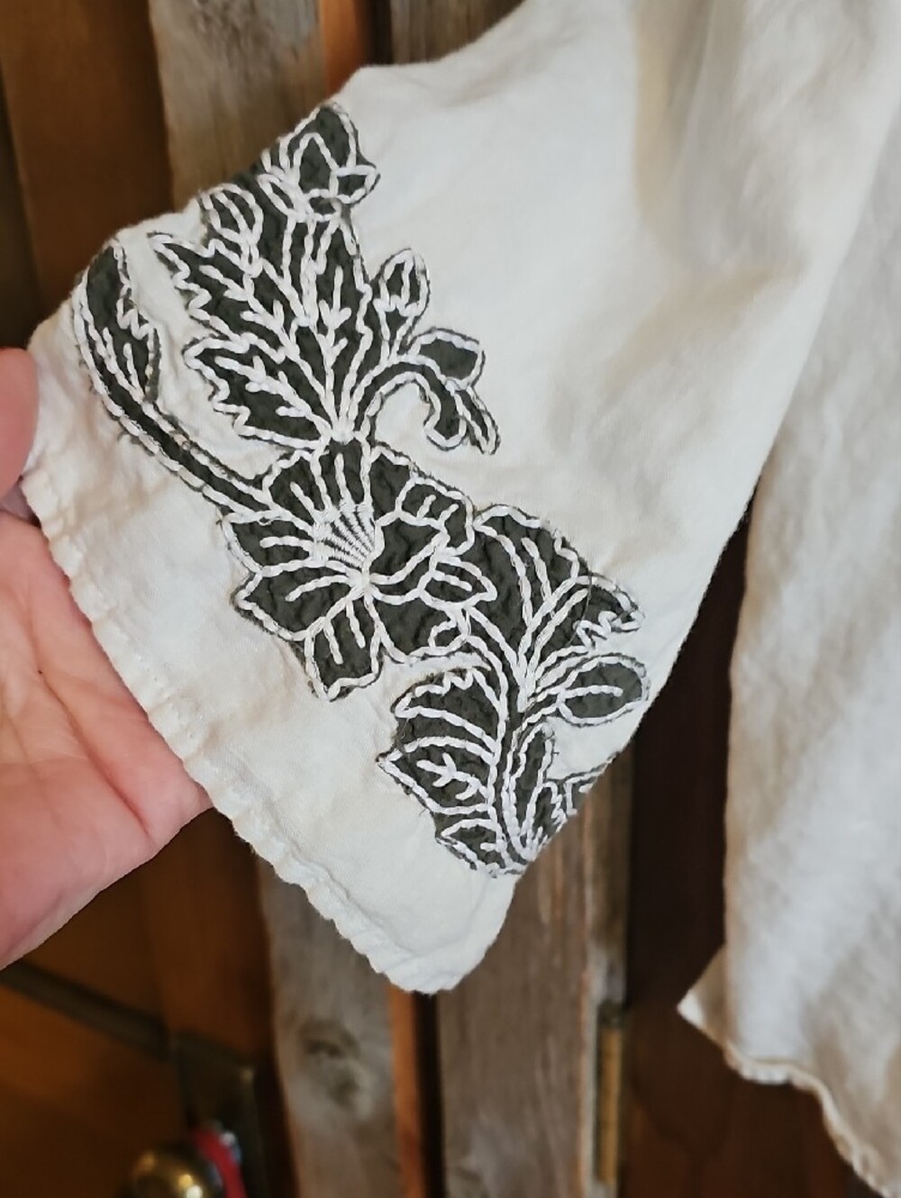 White Embroidered V-Neck Chicos Top - Picture 5 of 6
